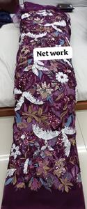 Exquisita tela de red azul oscuro con bordado floral multicolor de hilo grueso y lentejuelas brillantes para diseño étnico. - Product Image 2