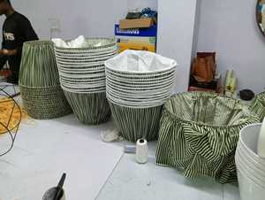 Abat-jour tendance en lin fait main d'inspiration asiatique pour lampes de table et lampadaires d'hôtel, blanc et coloré - Product Image 2