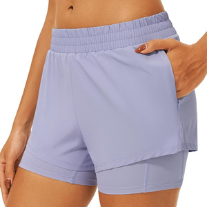 Shorts de sport pour femmes avec logo personnalisé, 2 en 1, avec short intégré, anti-transpiration, pour la gym et les programmes de fitness - Product Image 3