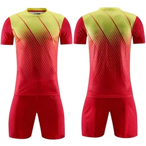 Uniformes de Fútbol de Alta Calidad 2026, Uniformes de Fútbol Transpirables Personalizables para Hombre con Color y Diseño a Medida, Precio al por Mayor - Product Image 6