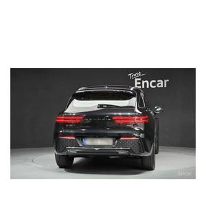 Genesis GV70 2.2 Diésel AWD con Caja de Cambios Automática y Asientos de Cuero, Modelo Abril 2022, 29,473 km con Cámara Trasera - Product Image 4