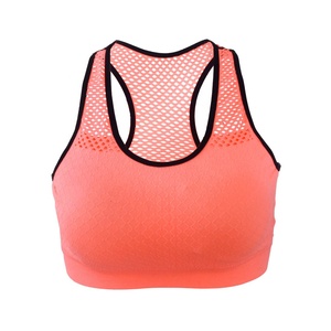 Soutien-gorge de sport respirant à maintien élevé pour femme avec logo frontal, en Spandex/Polyester, fabriqué au Pakistan, pour le yoga et les activités sportives. - Product Image 6