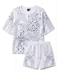 Ensemble décontracté d'été pour femme, t-shirt à manches courtes et col rond surdimensionné et short à taille élastique, respirant et imprimé - Product Image 4