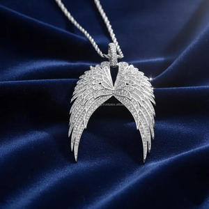 Colgante de Ala de Diamante Moissanita de Lujo, Plata de Ley 925, Totalmente Cubierto de Diamantes, Elegante Collar de Moda - Product Image 1