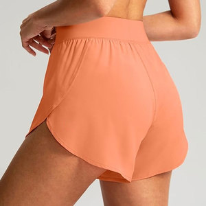 Tela Elástica con Ajuste Relajado, Ideal para un Estilo de Vida Activo, Uso en Actividades al Aire Libre, Pantalones Cortos Nora - Product Image 4