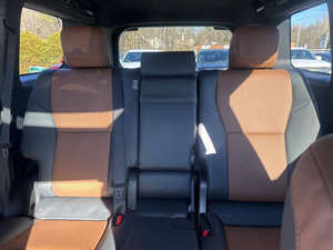 Lexus GX 550 d'occasion en bon état, modèle 2024 - Product Image 3