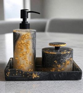 Juego de Accesorios de Baño Desechables de Lujo con Láminas de Resina Dorada, Dispensador, Vaso y Bandeja |   Centímetros |   Hecho en India ALTAMASH CRAFT - Product Image 1