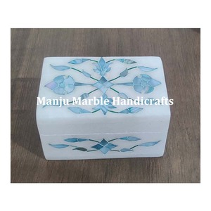 Boîtes cadeaux rectangulaires en marbre italien blanc pur, design floral artistique décoratif en coquillages et pierres précieuses blanches naturelles, pour le Nouvel An - Product Image 4