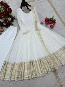 ชุดเดรสผ้าไหมชินนอนแบบใหม่ พร้อมกางเกงและผ้าคลุมไหล่ ดีไซน์สำเร็จรูปสำหรับงานแต่งงาน มีจำหน่ายในปริมาณมาก - Product Image 4