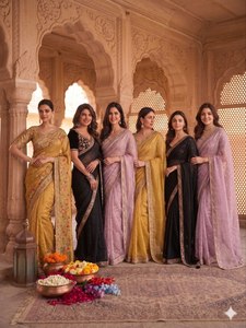 Sari de Soirée en Soie Premium pour Femme avec Bordure en Dentelle Ornée de Perles Faites à la Main et Blouse Assortie – Collection en Gros - Product Image 2