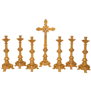 Juego de 7 Piezas de Cruz de Altar y Candelabros |   Juego de Altar de Latón para Iglesia - DOUBLE VEE EXPORTS - Product Image 1