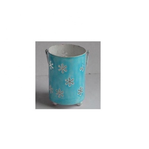 Bougeoir à thé en fer de haute qualité avec finition en céramique votive motif de petites fleurs en bleu clair pour la décoration de la maison - Product Image 3