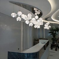 Lustre LED moderne en verre en forme de grande fleur pour salle à manger, villa, salon, escalier – Design personnalisé