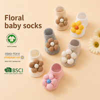 Chaussettes pour bébé à fleurs mignonnes, chaussettes antidérapantes en coton pour nourrissons, chaussettes à grip en silicone pour tout-petits, chaussettes de marche