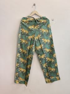 Ensemble de pyjama en coton doux imprimé pour femmes indiennes, vêtements de détente, cadeau pour demoiselle d'honneur, ensemble de chemises de pyjama - Product Image 2