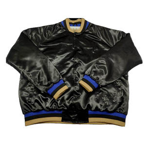 Chaqueta Varsity Negra de Satén para Hombre, Corte Regular, Cuello Alto, Detalles en Azul y Dorado, Cierre con Botones Forrados, Casual, Transpirable, Bordada - Product Image 2