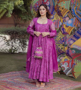Conjunto de traje afgano de nuevo diseño con Detalles bordados y Dupatta floral para mujer, ropa de estilo indio pakistaní Salwar kameez - Product Image 1