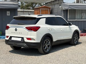 Ssangyong Korando 2019 Blanco, Volante a la Izquierda, SUV Usado, Diésel Turbo, Automático, Asientos de Cuero, Faros LED, Interior Luminoso, Cámara - Product Image 2