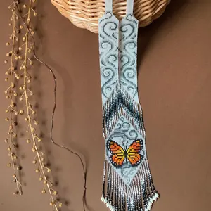 สร้อยคอประดับลูกปัดลายผีเสื้อแบบดั้งเดิม, ประดับด้วยลูกปัด | เชื้อชาติ | ชนเผ่า | สร้อยคอสีขาวและสีดำ | ไม่เหมือนใคร | สร้อยคอผู้หญิงแอฟริกันพร้อมต่างหู ของขวัญ - Product Image 1