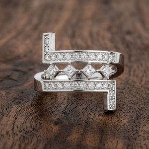 Anillo de Compromiso Minimalista de Oro Sólido de 14K para Mujer con Diamante Sintético Cultivado en Laboratorio, Corte Brillante Redondo, Certificado IGI, Moderno - Product Image 4
