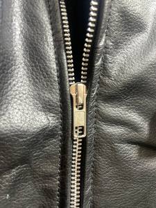 Chaqueta de Cuero Genuino Negra para Hombre, Estilo Bomber, con Cinturón, Corte Moderno, Personalizable OEM y ODM, Calidad Premium - Product Image 5