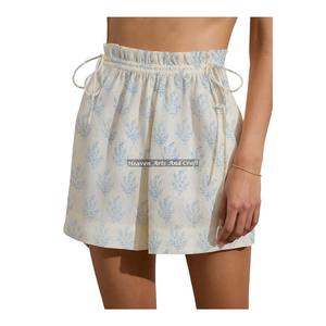 Shorts d'été personnalisés pour femmes, avec cordon de serrage, taille élastique, qualité supérieure, 100 % coton, écologiques, séchage rapide - Product Image 1