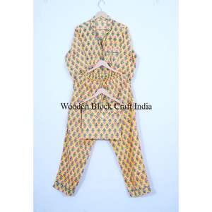 ชุดนอนอินเดียผ้าฝ้ายพิมพ์ลายบล็อก 100% ชุดเพื่อนเจ้าสาวผ้าฝ้ายพิมพ์ลายดอกไม้และเสื้อเชิ้ต ชุดนอนผ้าฝ้ายแท้ 100% ทำมือในอินเดีย - Product Image 5