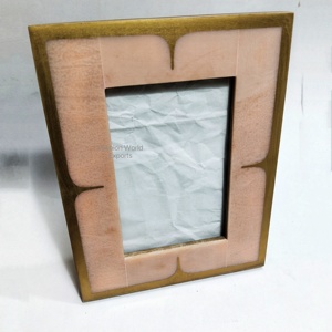 Cadre photo à motif de vagues blanches en résine grise et noire Table en Mdf Cadres photo avec différents motifs disponibles - Product Image 2