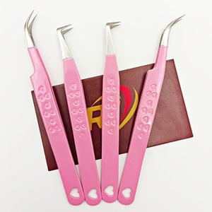 แหนบดัดขนแบบมืออาชีพ ป้องกันแม่เหล็ก สีชมพู 90 องศา ยี่ห้อ Revamp International รุ่น Heart Grip ปลายแหลม แข็งแรง ทำจากสแตนเลส - Product Image 3