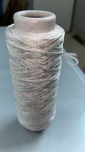 เส้นด้ายโพลีเอสเตอร์ 100% ความหนาแน่น 75/36 เดนิเยร์ ความเหนียวสูง แบบดิบ DTY สำหรับการทอผ้าและถักนิตติ้ง เป็นมิตรกับสิ่งแวดล้อม ป้องกันแบคทีเรีย ผลิตในอินเดีย - Product Image 3