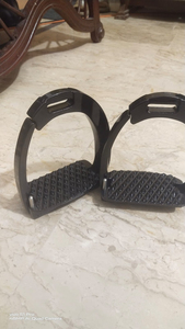 2026 Latest Design Non Slip Safety Stirrup Horsing Equestrian Horse Bits <b>Lightweight</b> <b>Iron</b> High Quality Custom Color Standard - Product Image 4