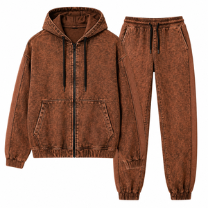 Conjunto Deportivo Sun Fade de Alta Calidad con Apariencia Desgastada de Inspiración Vintage, Diseño de Cierre Completo y Ajuste Cómodo - Product Image 4