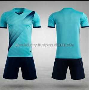 Uniforme de Fútbol Personalizado al por Mayor, 100% Poliéster, Económico, Conjunto Deportivo para Hombre, Transpirable, con Logotipo - Product Image 5