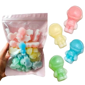 <span class=keywords><strong>TikTok</strong></span> ขวดขี้ผึ้งจากเชื้อไวรัสลูกอมถุง108กรัมผสมผลไม้รสนักบินอวกาศรูปร่างขี้ผึ้งลูกอม - Product Image 3