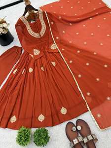 Robe de soirée et pantalon en soie chinon orange, magnifiquement brodée, séchage rapide, pour fêtes et événements - Product Image 6