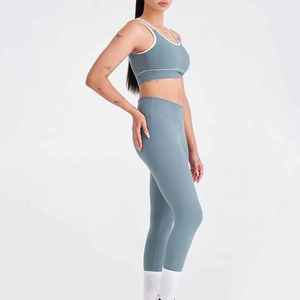 Ensemble de yoga 2 pièces pour femme, taille haute élastique, sans manches, léger, de haute qualité, design optimal, disponible en différentes variantes - Product Image 5