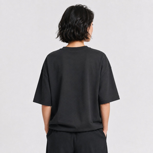 T-shirts oversize pour femmes de qualité supérieure avec tissu doux, coupe décontractée, sensation respirante et qualité durable, parfaits pour un usage quotidien décontracté - Product Image 2