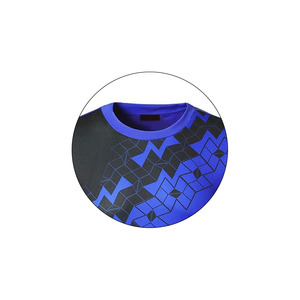 Camiseta de Manga Corta para Hombre, Tejido Sólido con Estampado por Sublimación, Secado Rápido, Corte Regular, Antiarrugas, Cuello Redondo Deportivo, Azul y Negro - Product Image 5