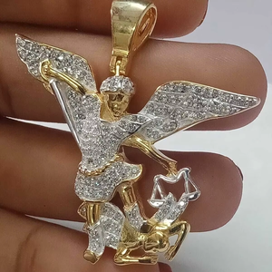 Pendentif Saint-Michel en moissanite véritable ronde de 1,60 carat, en argent sterling plaqué argent, pour femme, diamant Tishya - Product Image 1