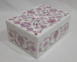 Boîtes de rangement pour bijoux en marbre blanc de la plus belle qualité et finition la plus raffinée, avec incrustations de nacre bleue et motifs floraux, pour le Ramadan. - Product Image 2