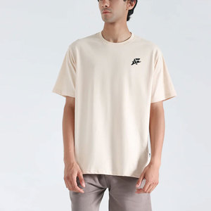 เสื้อยืดทรงบ็อกซี่สไตล์สตรีทแบบสั่งทำพิเศษ เสื้อยืดทรงบ็อกซี่ทันสมัยพร้อมทรงหลวม สัมผัสนุ่ม และดีไซน์ที่ได้แรงบันดาลใจจากเทรนด์แฟชั่น - Product Image 1