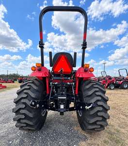Tractor Comercial Mahindra para Trabajo Agrícola a Gran Escala con Rendimiento Potente y Operación Confiable - Product Image 2