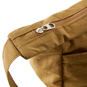 Bolso Bandolera de Nailon de Moda con una Sola Correa y Cierre de Cremallera, Resistente al Agua para Viajes, Compras y Uso al Aire Libre - Product Image 4