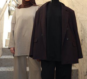 Wholesale Loose Modest Muslim Winter Abaya Top Pants and Hoodie <b>Sets</b> with <b>Embroidery</b> Pockets Two-Piece for Women - Product Image 4