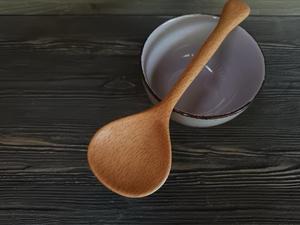 MN EXPORTS Cuchara de Cocina Clásica de Madera Maciza, Utensilio de Cocina de Madera Natural Hecho a Mano, Herramienta para Remover, Servir y Mezclar, Duradero y Ecológico - Product Image 5
