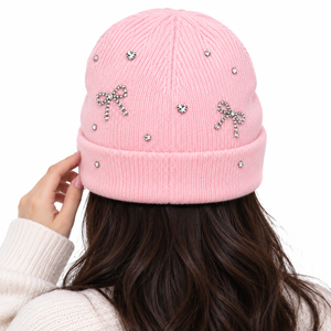 Gorros de Invierno de Punto Rosa para Mujer al por Mayor con Letras Personalizadas de Diamantes de Imitación, Gorra de Moda con Lazo de Cristal, Proveedor B2B de Marca Privada a Granel - Product Image 2