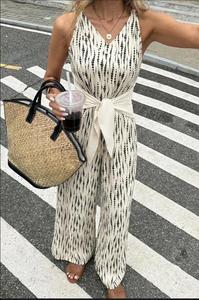 Mono de Pierna Ancha con Estampado Abstracto, Mono sin Mangas con Rayas Shibori y Lazo en la Cintura, Mono Culotte Bohemio con Estampado Vertical - Product Image 5