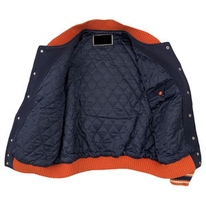 Blouson universitaire unisexe personnalisé pour homme avec col montant et logo brodé sur le devant - Vente en gros - Product Image 3