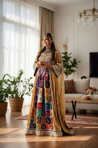 Robe de mariée afghane de style Kuchi, broderie de qualité supérieure, velours, manches longues, coupe évasée, longueur au sol, multicolores, faite à la main - Product Image 3