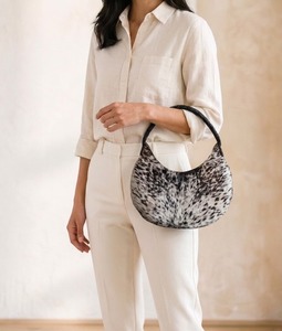 Sac à main hobo en cuir véritable motif vache avec poignée tressée, sac à bandoulière, sac de mode à porter sous le bras, capacité 1L, usage quotidien, marque OEM - Product Image 5